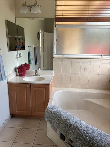 2243 SE 14th Cir, Homestead, FL 33035