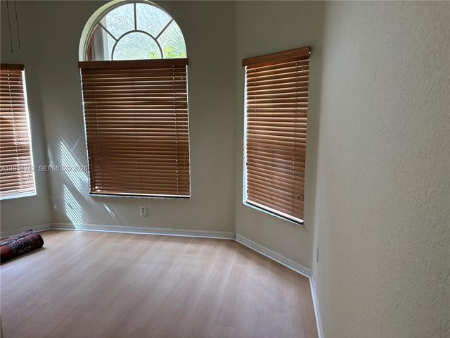 2243 SE 14th Cir, Homestead, FL 33035