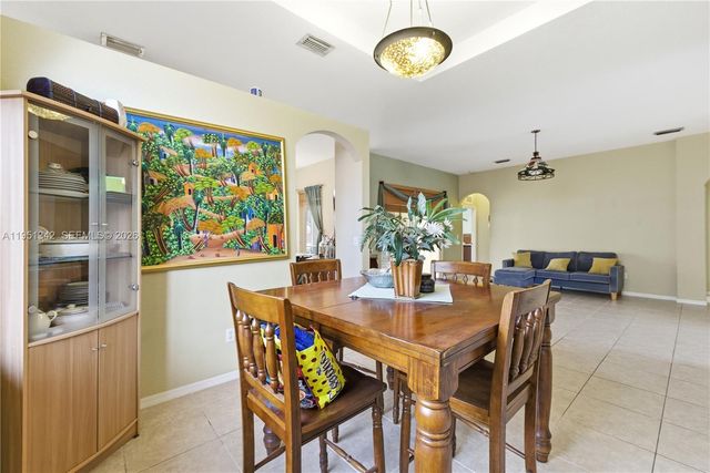 2243 SE 14th Cir, Homestead, FL 33035