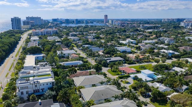 436 NE Wavecrest Way, Boca Raton, FL 33432