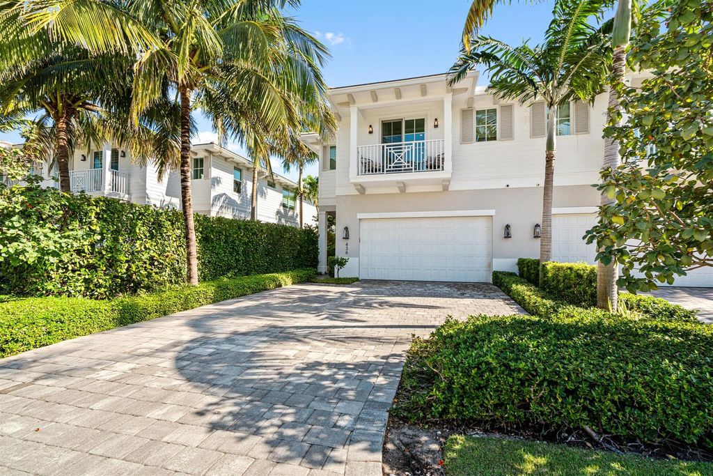 436 NE Wavecrest Way, Boca Raton, FL 33432