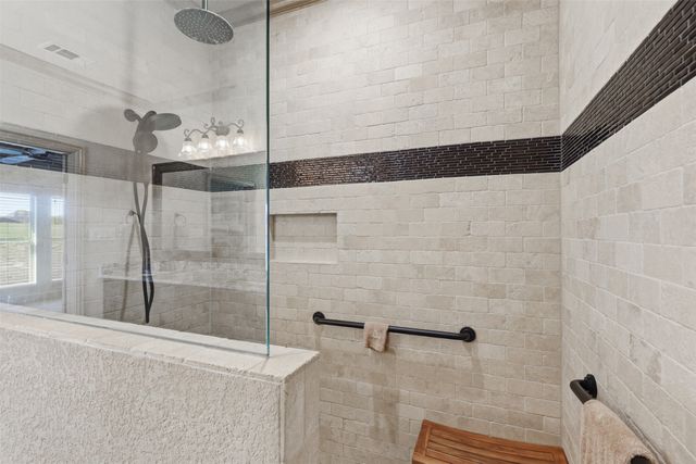 253 Maral Lane, Azle, TX 76020