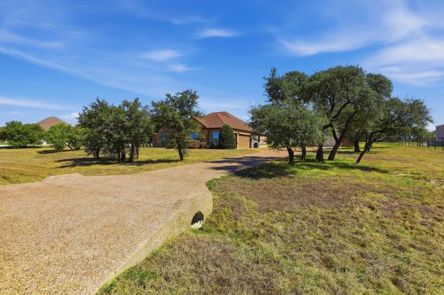 253 Maral Lane, Azle, TX 76020