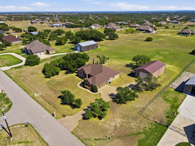 253 Maral Lane, Azle, TX 76020