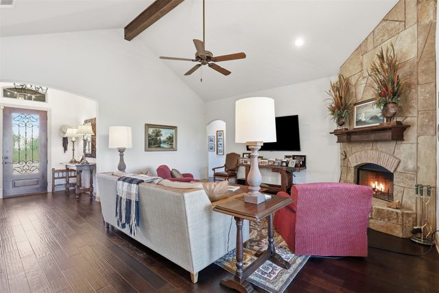 253 Maral Lane, Azle, TX 76020