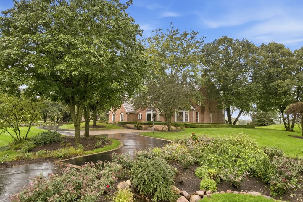 4 S Wynstone Drive, North Barrington, IL 60010 — photo 2