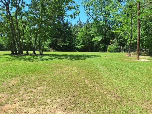 425 Fm 1632, Woodville, TX 75979