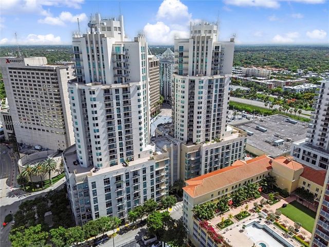 9055 SW 73rd Ct 1004, Pinecrest, FL 33156