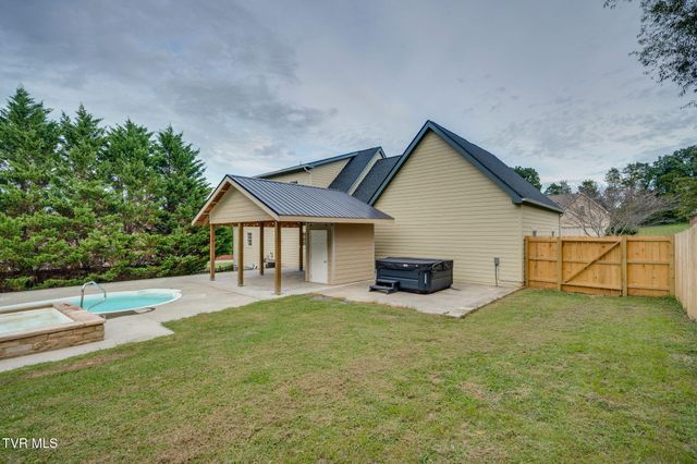 363 Wiltshire Drive, Gray, TN 37615