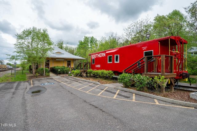 304 Depot Street, Jonesborough, TN 37659