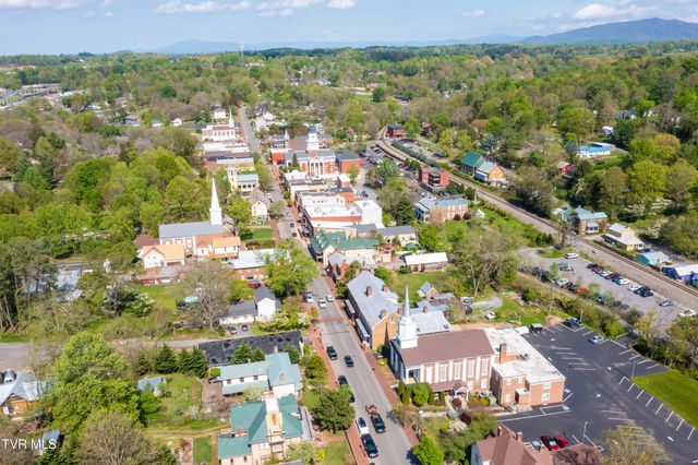 304 Depot Street, Jonesborough, TN 37659