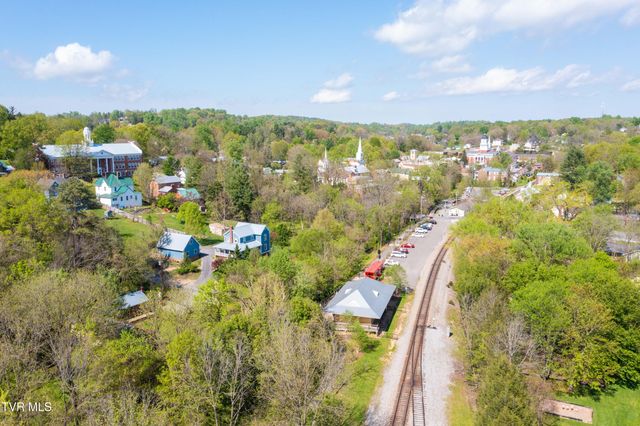 304 Depot Street, Jonesborough, TN 37659