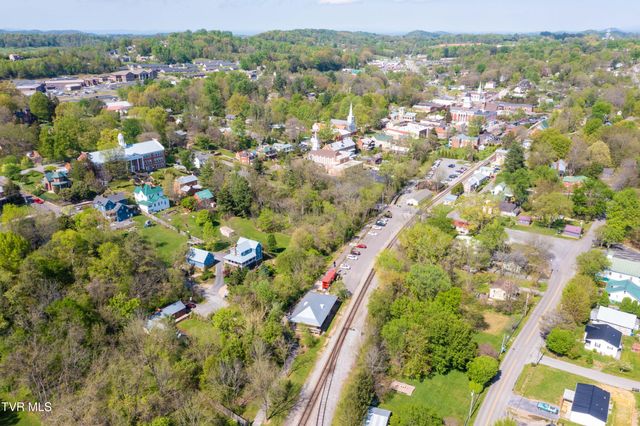 304 Depot Street, Jonesborough, TN 37659