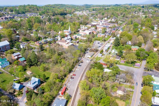 304 Depot Street, Jonesborough, TN 37659