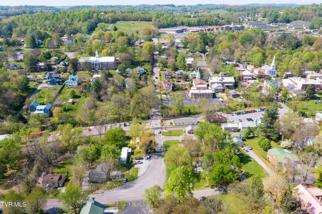 304 Depot Street, Jonesborough, TN 37659