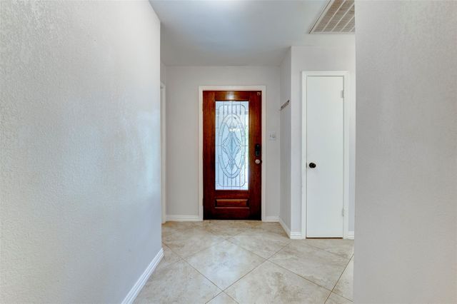 10703 Highland Woods Drive, Sugar Land, TX 77498