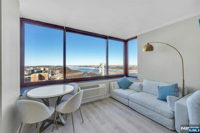 100 Old Palisade Road 3912, Fort Lee, NJ 07024