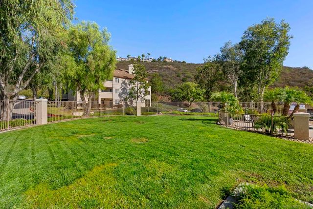 11375 Affinity Ct 207, San Diego, CA 92131