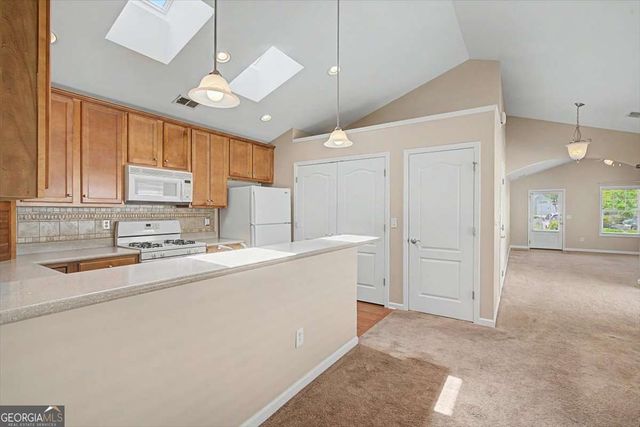 516 Arden Close, Woodstock, GA 30188