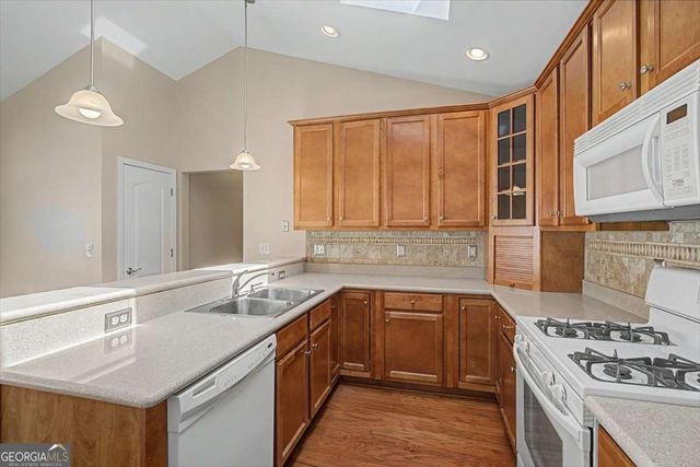 516 Arden Close, Woodstock, GA 30188