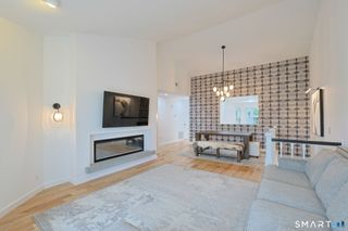 25 Rivendell Drive 25, Shelton, CT 06484