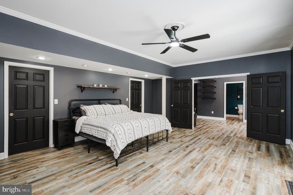 Image 22 of property listing at 305 CROWL RD, Westminster, MD 21158