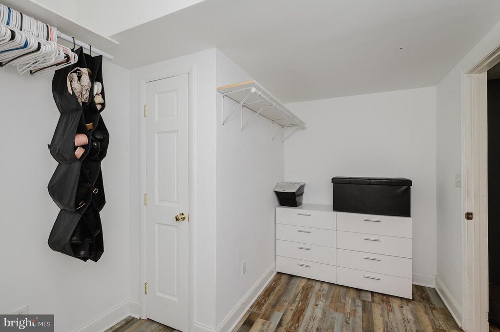 Image 26 of property listing at 305 CROWL RD, Westminster, MD 21158