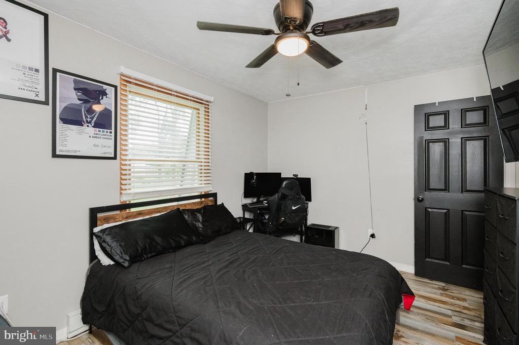 Image 34 of property listing at 305 CROWL RD, Westminster, MD 21158