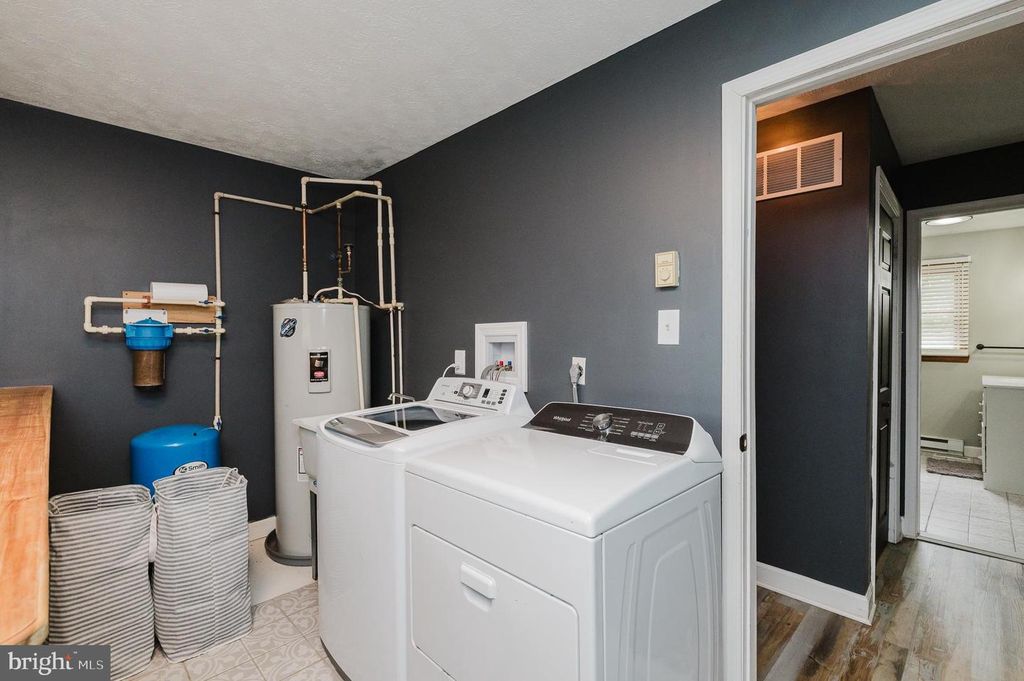 Image 35 of property listing at 305 CROWL RD, Westminster, MD 21158