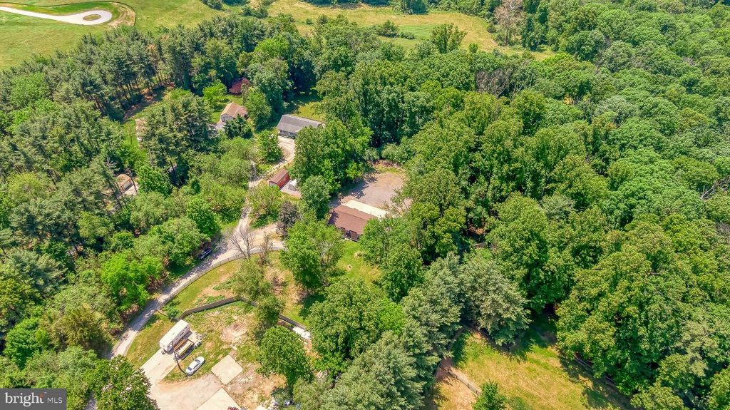 Image 42 of property listing at 305 CROWL RD, Westminster, MD 21158