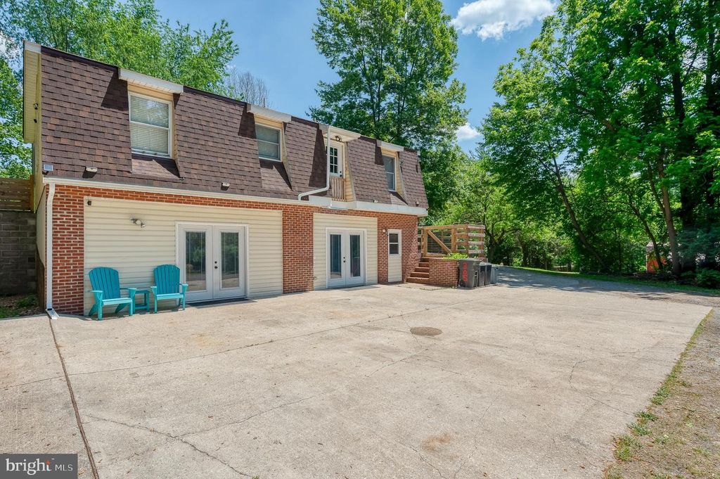 Image 43 of property listing at 305 CROWL RD, Westminster, MD 21158