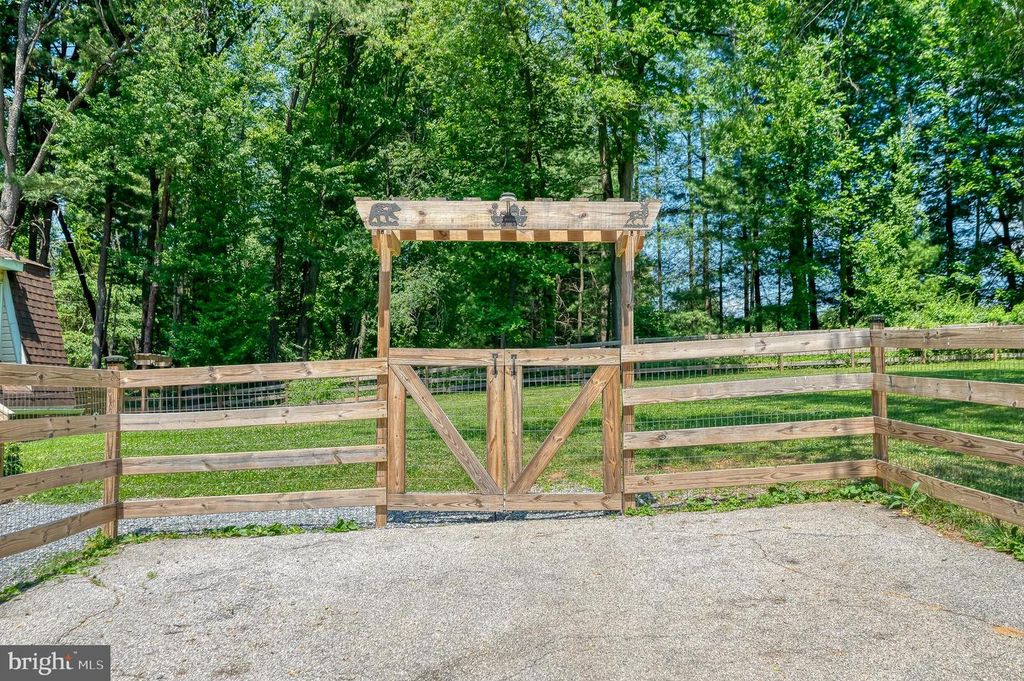 Image 48 of property listing at 305 CROWL RD, Westminster, MD 21158