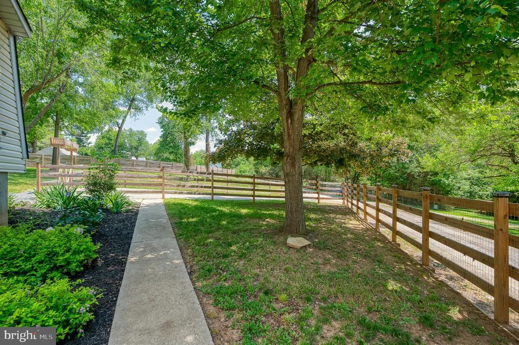 Image 49 of property listing at 305 CROWL RD, Westminster, MD 21158
