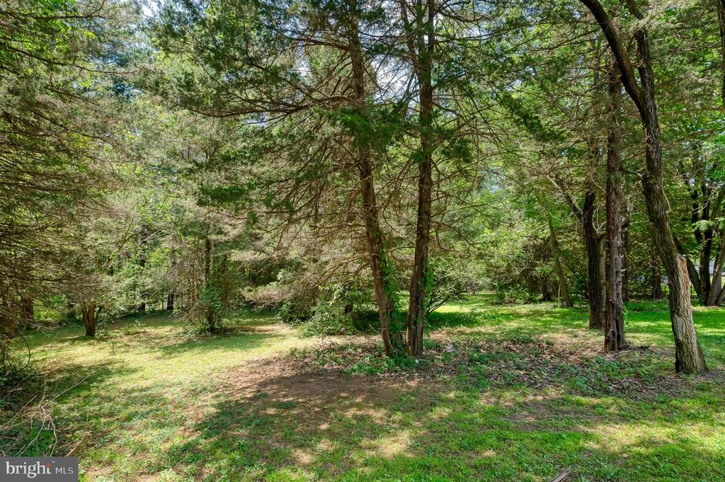 Image 54 of property listing at 305 CROWL RD, Westminster, MD 21158