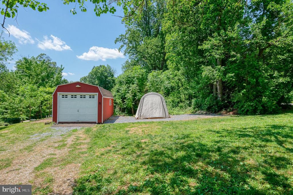 Image 55 of property listing at 305 CROWL RD, Westminster, MD 21158
