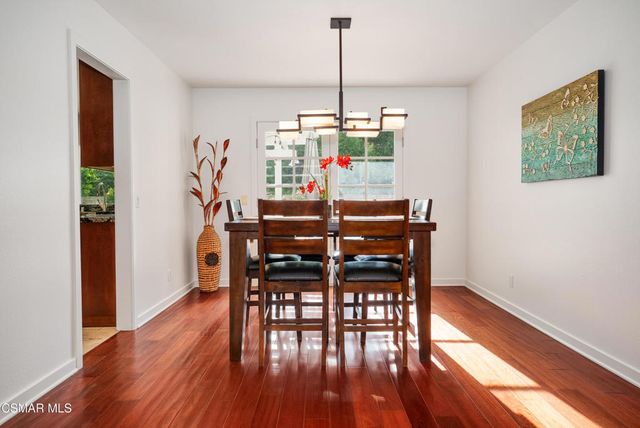 217 Parkview Drive, Oak Park, CA 91377