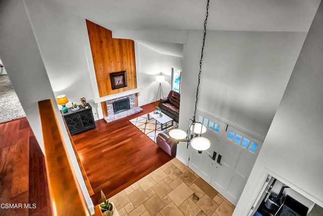 217 Parkview Drive, Oak Park, CA 91377