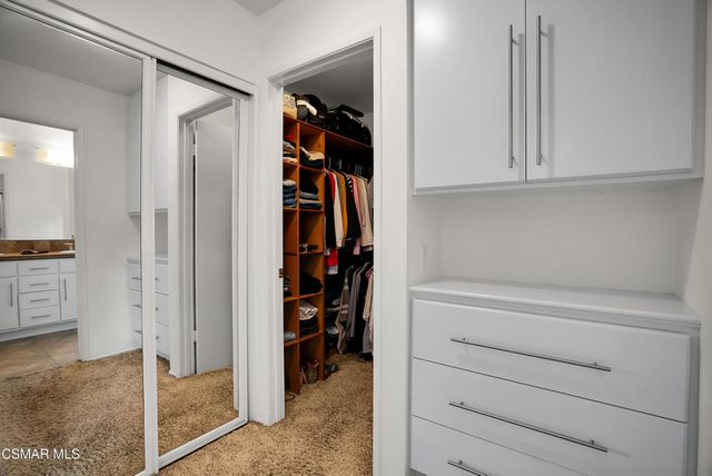 217 Parkview Drive, Oak Park, CA 91377