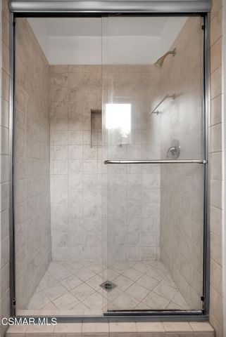 217 Parkview Drive, Oak Park, CA 91377