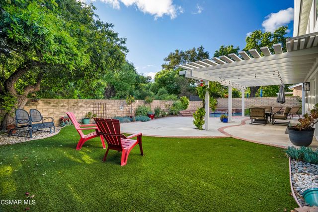 217 Parkview Drive, Oak Park, CA 91377