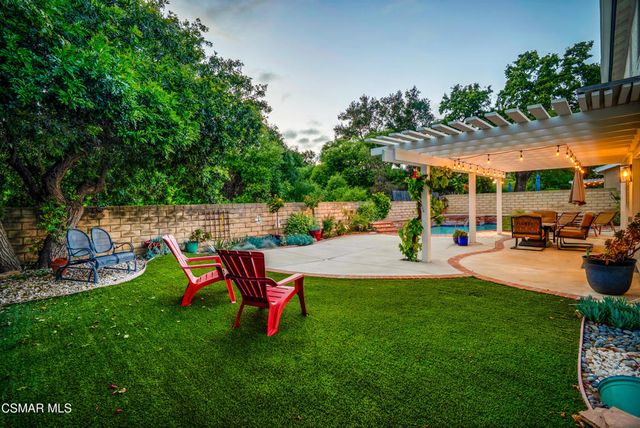 217 Parkview Drive, Oak Park, CA 91377