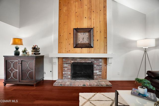 217 Parkview Drive, Oak Park, CA 91377