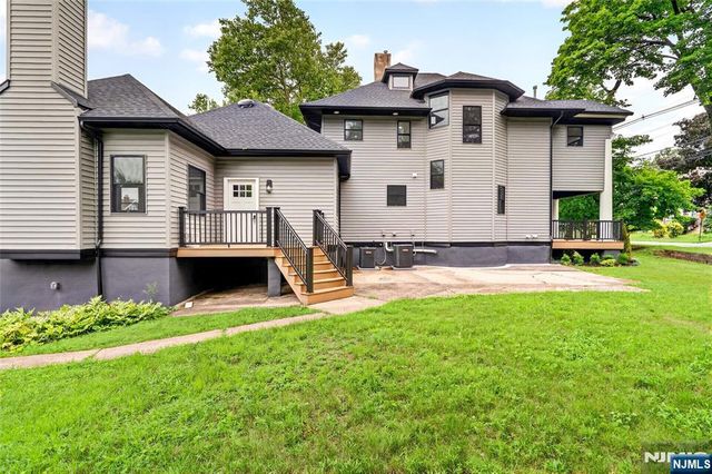 447 Queen Anne Road, Teaneck, NJ 07666