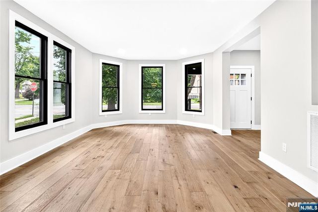 447 Queen Anne Road, Teaneck, NJ 07666