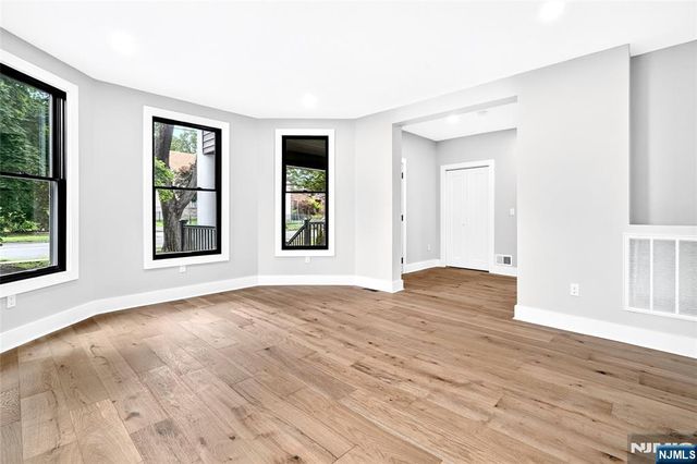 447 Queen Anne Road, Teaneck, NJ 07666