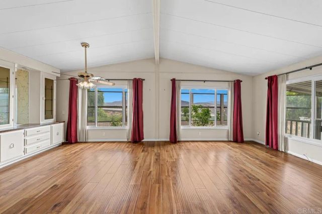 275 S Worthington 5, Spring Valley, CA 91977