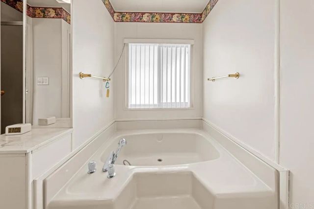 275 S Worthington 5, Spring Valley, CA 91977