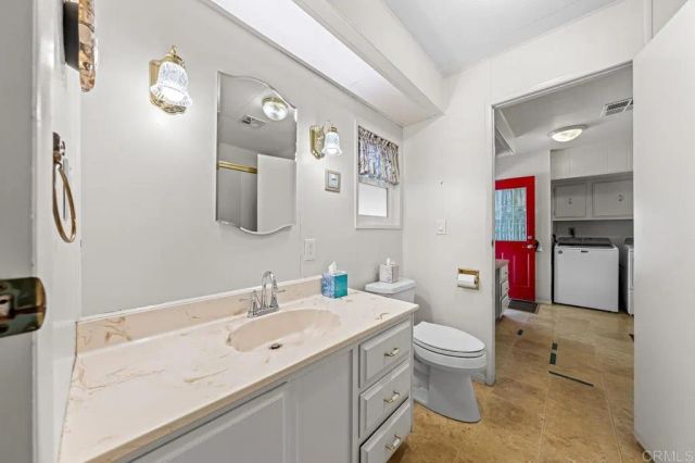 275 S Worthington 5, Spring Valley, CA 91977