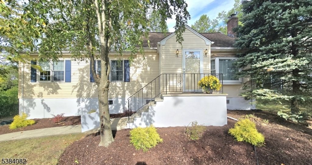 301 Central Ave, West Caldwell Twp., NJ 07006