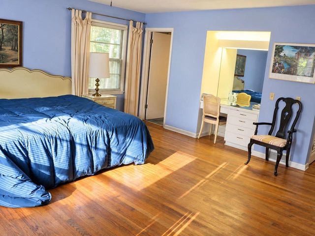 25 Larkin Street, Madison, WI 53705